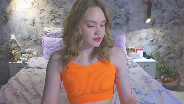 Aurora Golden1 online show from March 20, 2026, 1:43 am