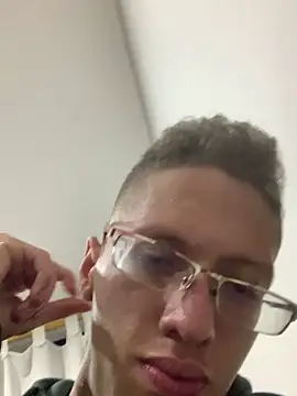 Snapshot of SOYMRX chatting on December 26, 2024, 4:32 am SOYMRX online show from December 26, 2024, 4:32 am