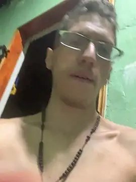 Snapshot of SOYMRX chatting on January 10, 2025, 11:39 pm SOYMRX online show from January 10, 2025, 11:39 pm