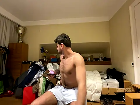 Snapshot of cubalibre02 chatting on December 13, 2025, 7:53 pm cubalibre02 online show from December 13, 2025, 7:53 pm