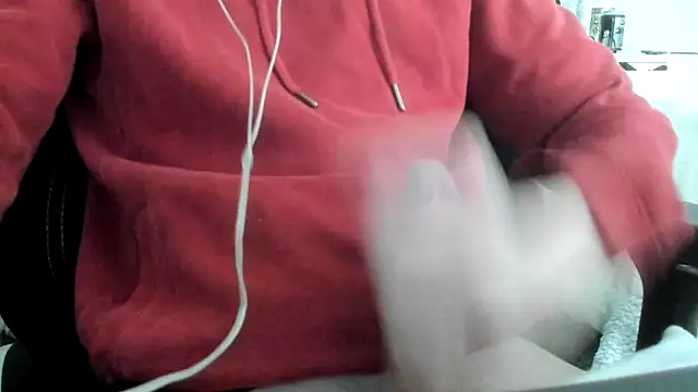 Snapshot of Luceybabb chatting on February 16, 2026, 11:50 am Luceybabb online show from February 16, 2026, 11:50 am