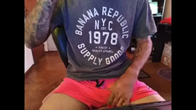 Snapshot of rumplstink chatting on April 4, 2026, 5:43 pm rumplstink online show from April 4, 2026, 5:43 pm