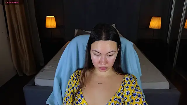 GIGI BENNET online show from December 16, 2024, 5:17 am