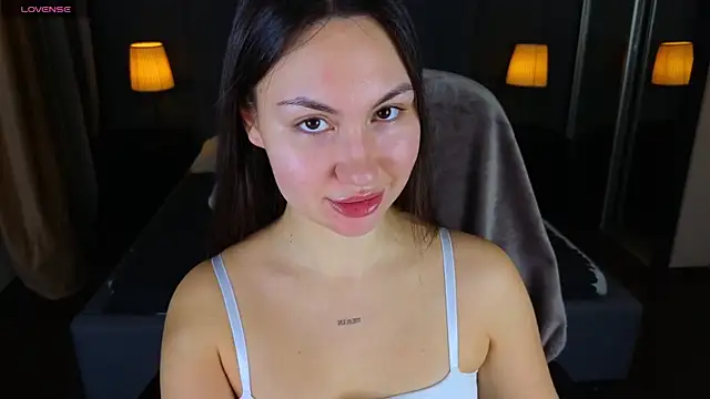 GIGI BENNET online show from December 20, 2024, 5:25 am