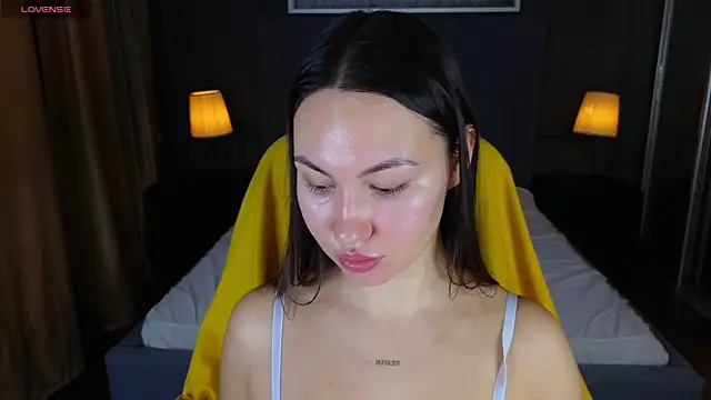 GIGI BENNET online show from December 30, 2024, 5:26 am