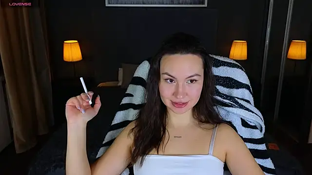 GIGI BENNET online show from January 29, 2025, 5:30 am