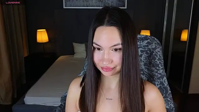 GIGI BENNET online show from January 30, 2025, 9:15 am