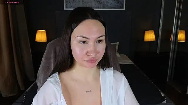 GIGI BENNET online show from February 18, 2025, 9:21 am