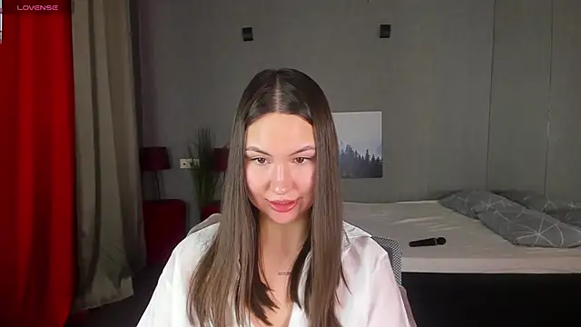 GIGI BENNET online show from February 18, 2025, 12:28 pm