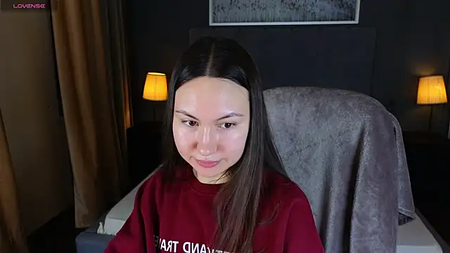 GIGI BENNET online show from February 19, 2025, 5:16 am