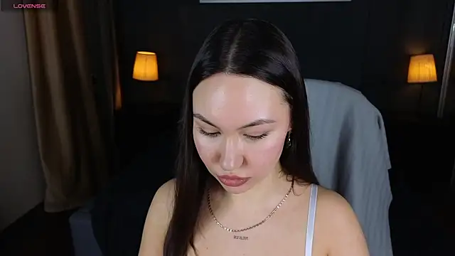 GIGI BENNET online show from February 20, 2025, 8:28 am