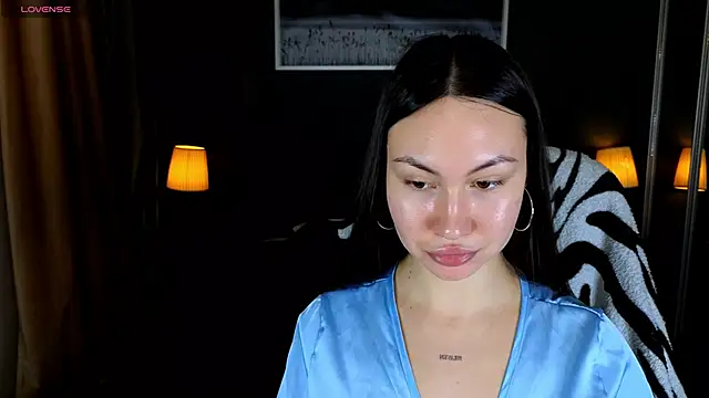 GIGI BENNET online show from February 21, 2025, 8:07 am