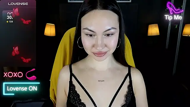 GIGI BENNET online show from February 24, 2025, 8:06 am