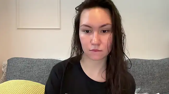 GIGI BENNET online show from March 6, 2025, 11:47 am