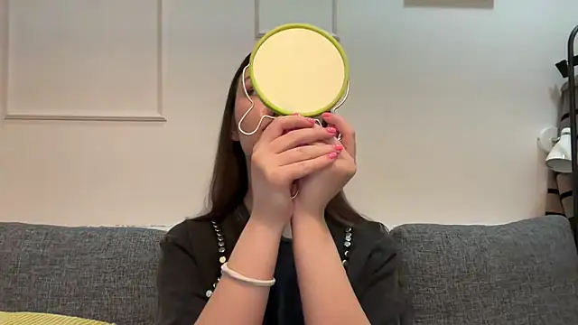 GIGI BENNET online show from March 7, 2025, 7:41 am