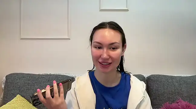 GIGI BENNET online show from March 18, 2025, 8:03 am