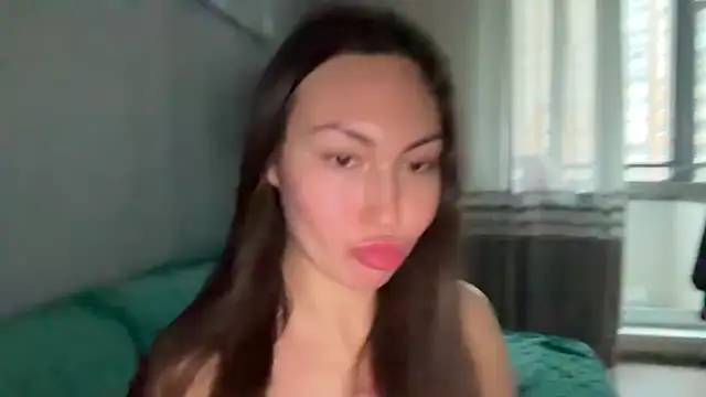 GIGI BENNET online show from September 16, 2025, 5:19 am