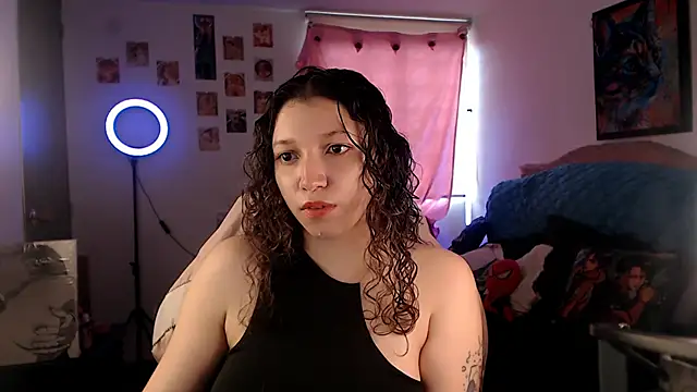 Snapshot of AllyDonfort chatting on April 15, 2026, 9:04 pm AllyDonfort online show from April 15, 2026, 9:04 pm