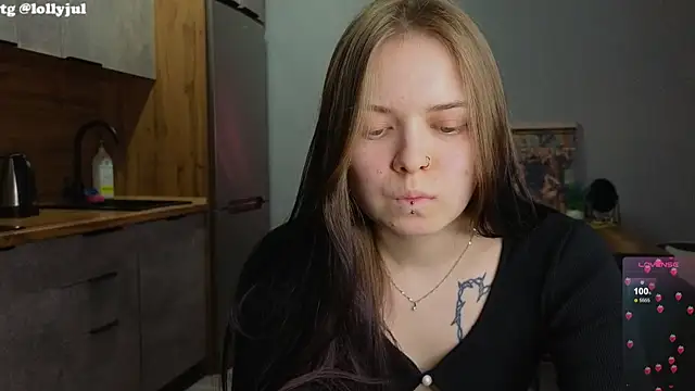 doll lol  online show from March 3, 2025, 10:31 pm