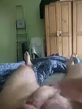 Snapshot of terisdfg chatting on October 4, 2025, 11:19 am terisdfg online show from October 4, 2025, 11:19 am