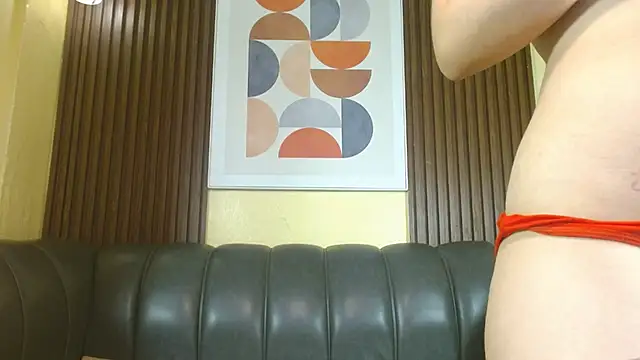 Nicole Ramires online show from October 14, 2025, 5:03 pm