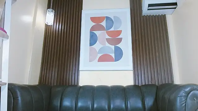 Nicole Ramires online show from January 11, 2026, 2:55 pm