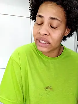 Snapshot of Su_Duarte_1 chatting on October 30, 2025, 7:14 pm Su Duarte 1 online show from October 30, 2025, 7:14 pm