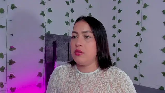 Miaa Garcia online show from June 16, 2026, 11:07 pm