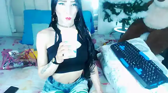 Snapshot of Brenda__01 chatting on January 4, 2025, 10:49 am Brenda 01 online show from January 4, 2025, 10:49 am