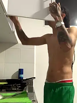 JovenDesobediente online show from September 16, 2025, 3:18 am