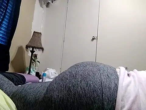 Snapshot of missthickness35_Pika chatting on November 26, 2025, 7:26 pm missthickness35 Pika online show from November 26, 2025, 7:26 pm