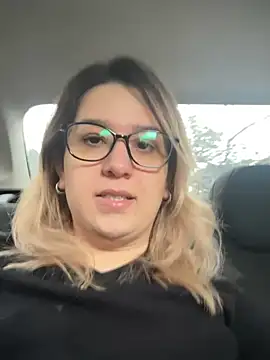 amooraaamoon online show from January 15, 2025, 2:35 pm