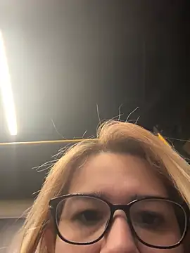 amooraaamoon online show from January 19, 2025, 2:28 pm