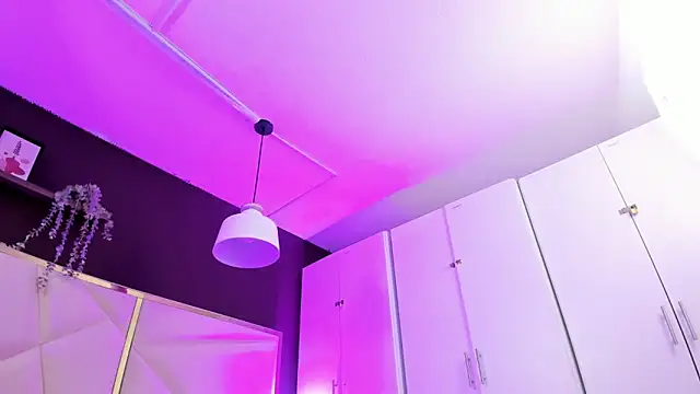 April bowie online show from April 15, 2026, 11:28 am