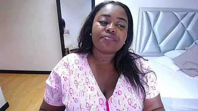 exotic karmella online show from January 17, 2025, 8:44 pm