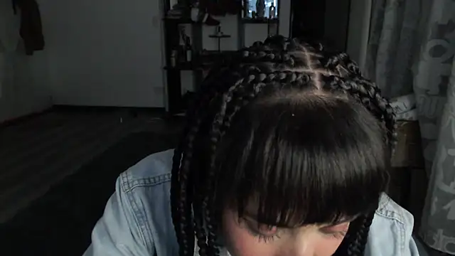 Hellen dumont online show from December 18, 2025, 2:06 am