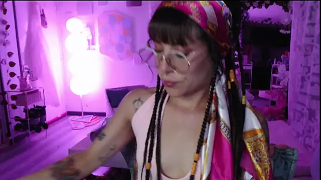 Snapshot of Hellen_dumont chatting on July 26, 2026, 2:09 am Hellen dumont online show from July 26, 2026, 2:09 am