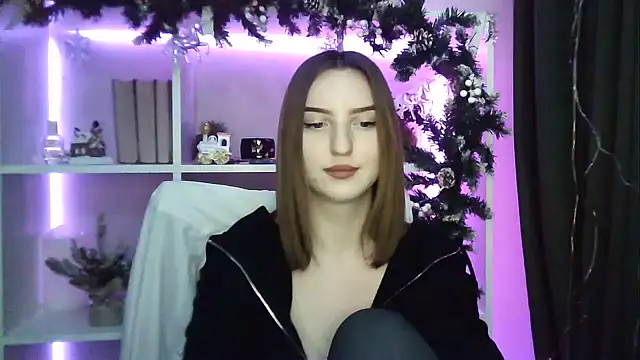 X Alisa online show from January 6, 2025, 7:45 pm