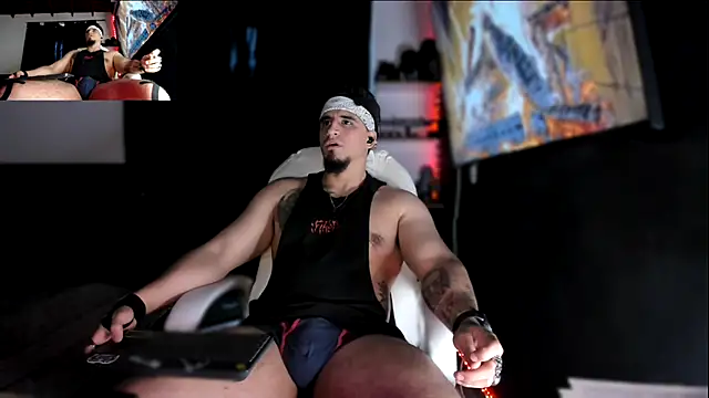 Snapshot of kingbear777 chatting on December 3, 2024, 4:50 pm kingbear777 online show from December 3, 2024, 4:50 pm