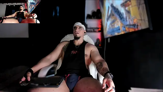 Snapshot of kingbear777 chatting on December 3, 2024, 7:55 pm kingbear777 online show from December 3, 2024, 7:55 pm