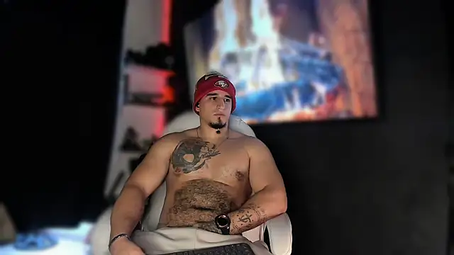 Snapshot of kingbear777 chatting on December 17, 2024, 12:22 pm kingbear777 online show from December 17, 2024, 12:22 pm