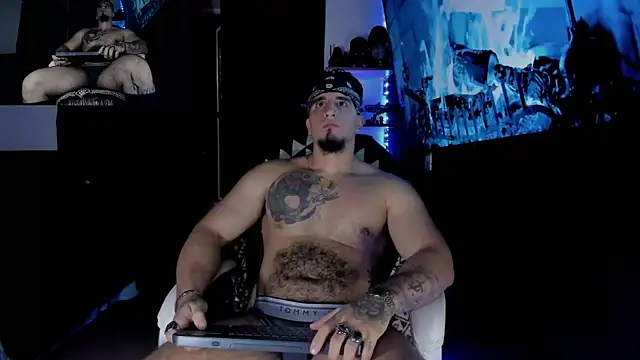 Snapshot of kingbear777 chatting on January 8, 2025, 3:17 pm kingbear777 online show from January 8, 2025, 3:17 pm