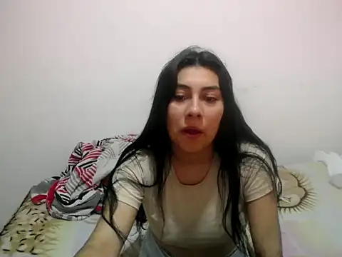  katerin love1 online show from December 5, 2025, 1:25 am