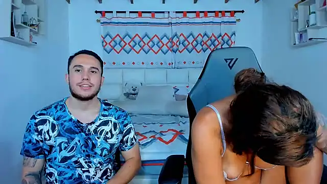 xxx sweet couple  online show from December 21, 2024, 6:19 am