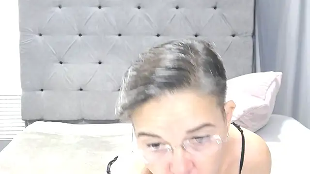 Snapshot of StaceyDarling chatting on October 23, 2025, 4:39 pm StaceyDarling online show from October 23, 2025, 4:39 pm