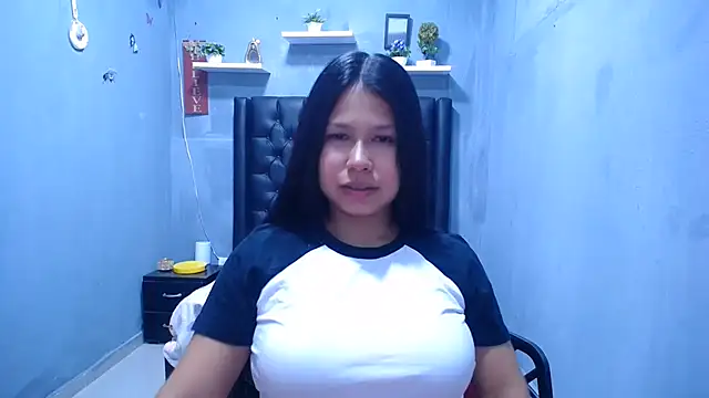 Snapshot of Letty_Plugxo chatting on July 6, 2026, 12:57 pm Letty Plugxo online show from July 6, 2026, 12:57 pm