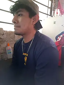 GusssHOT online show from October 16, 2025, 7:37 pm