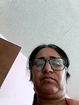 Snapshot of _candi chatting on January 31, 2025, 8:33 pm candi online show from January 31, 2025, 8:33 pm