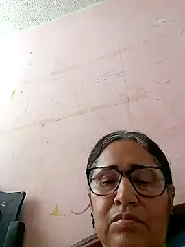 Snapshot of _candi chatting on February 3, 2025, 6:17 pm candi online show from February 3, 2025, 6:17 pm