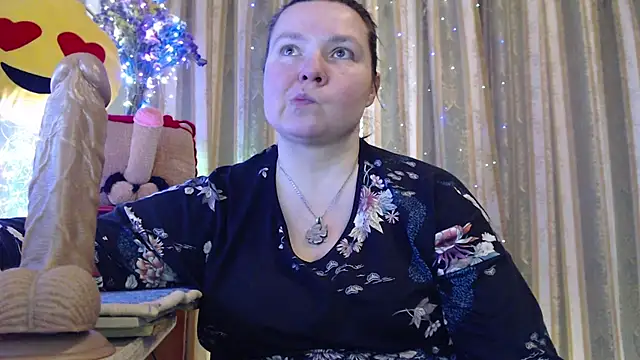 amorelara online show from February 21, 2026, 9:21 am